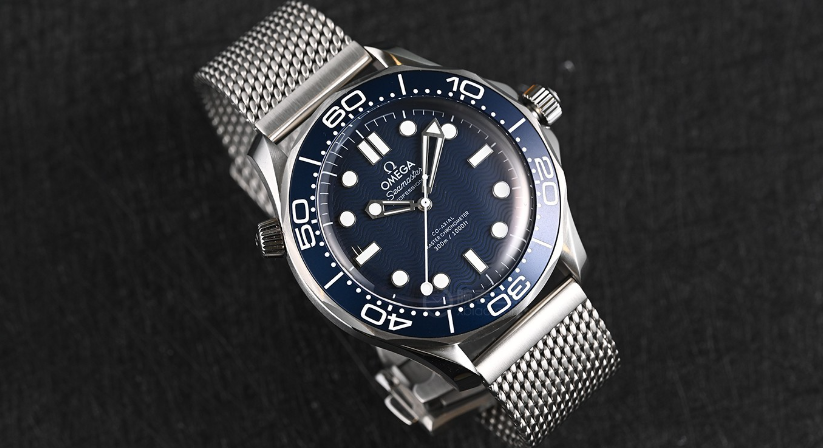 歐米茄推出的紀念款腕錶既具備紀念價值也可滿足錶友日常佩戴需求